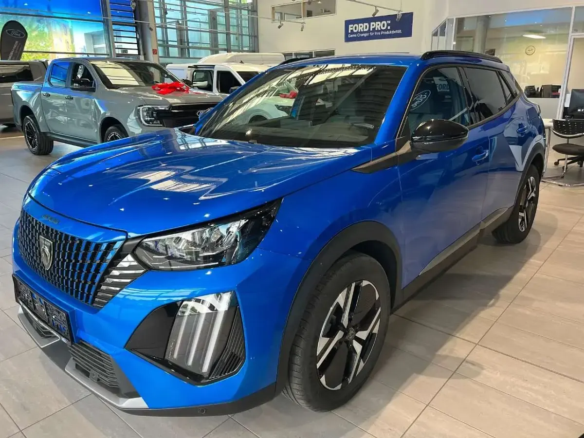 Second-hand Peugeot 2008 Allure 131 CP (96 kW) 2024 Albastru SUV