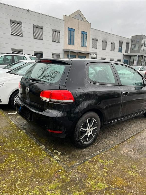 Gebraucht VW Golf VI 86 PS (63 kW) 2011 Schwarz Kleinwagen