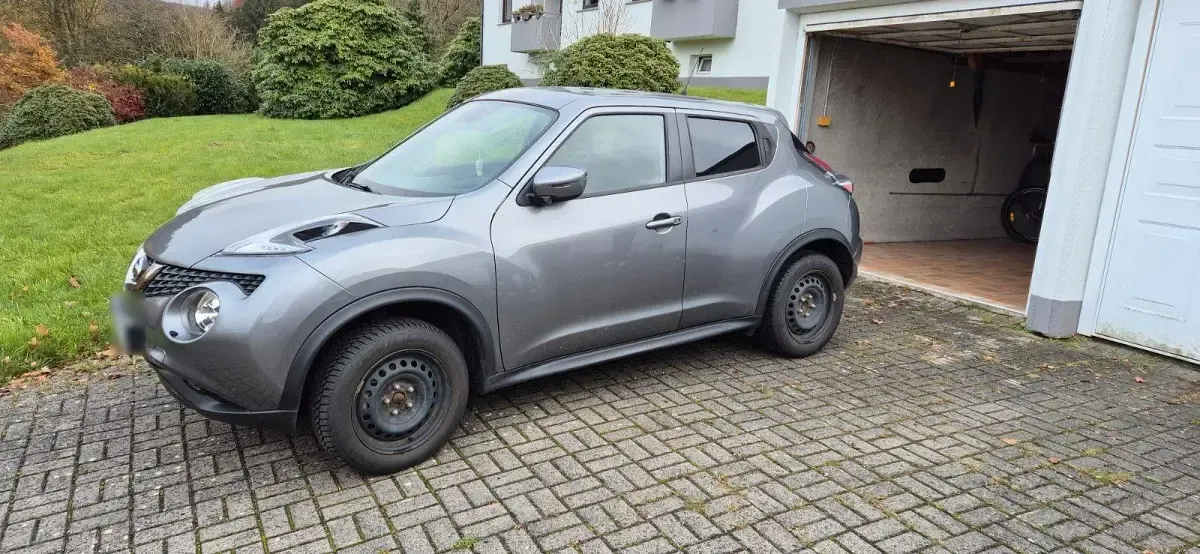 Gebraucht Nissan Juke N-Connecta 113 PS (83 kW) 2019 Grau SUV