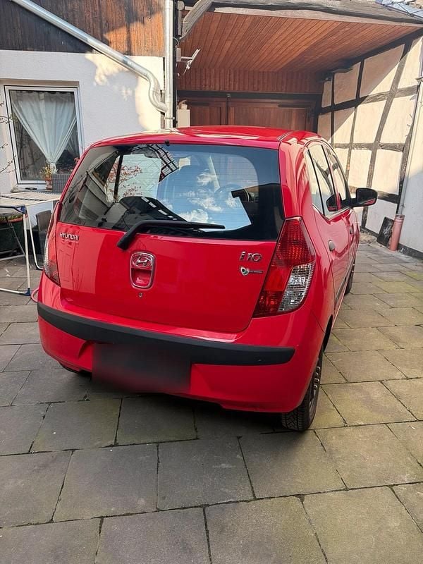 Gebraucht Hyundai i10 75 PS (55 kW) 2010 Rot Kleinwagen