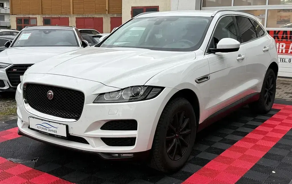Gebraucht Jaguar F-Pace 179 PS (131 kW) 2017 Weiß SUV