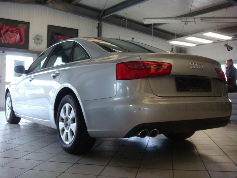 Gebraucht Audi A6 Sport 177 PS (130 kW) 2013 Silber Limousine
