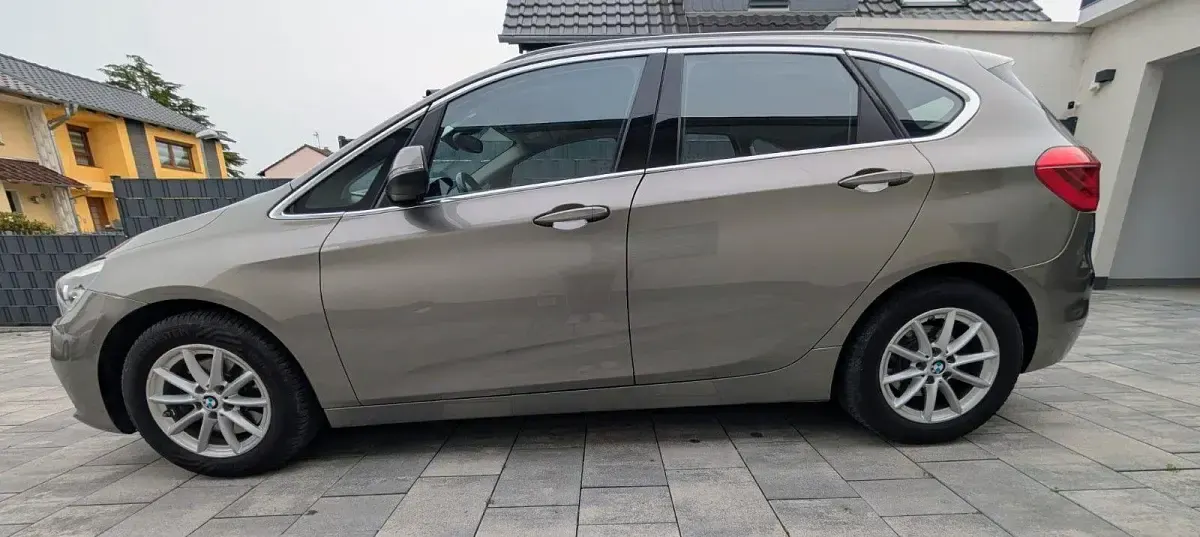 Gebraucht BMW 218 136 PS (100 kW) 2015 Grau Van / Kleinbus