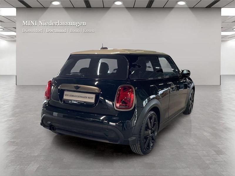 Gebraucht Mini Cooper 136 PS (100 kW) 2023 Grün Kleinwagen