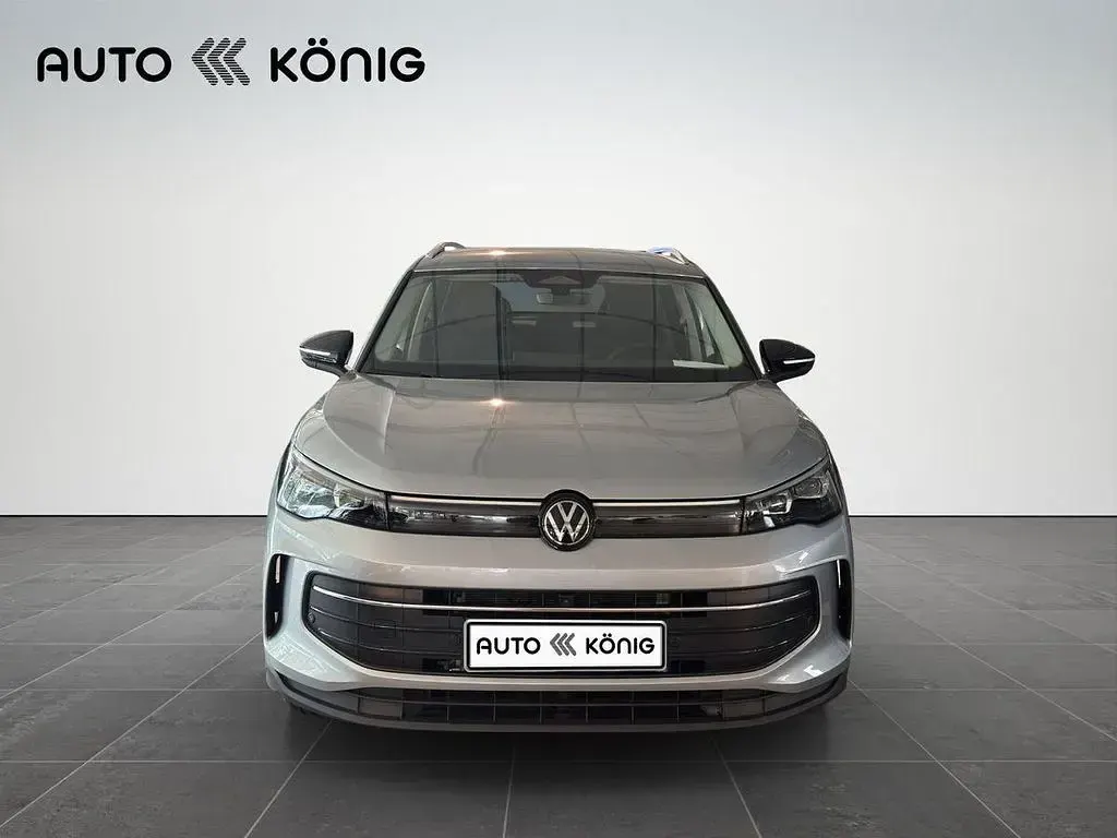 Neu VW Tiguan 150 PS (110 kW) 2026 Silber SUV