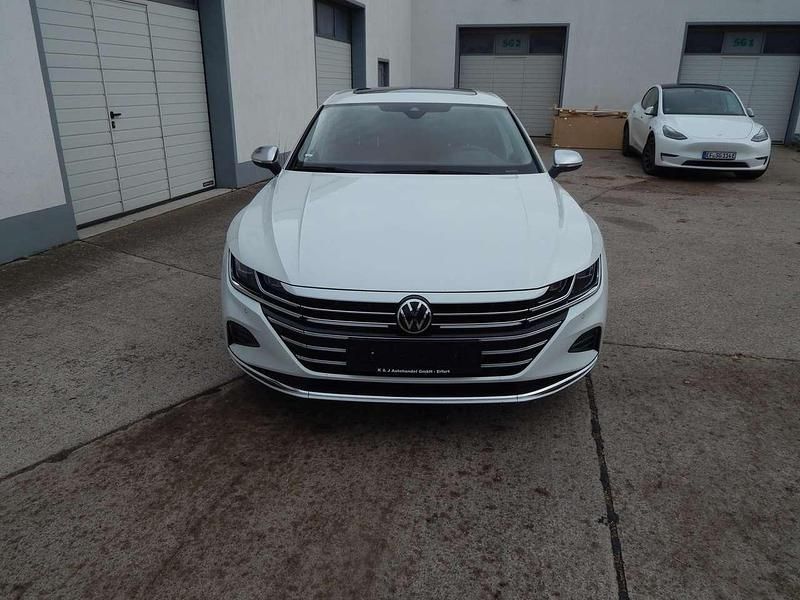 Gebraucht VW Arteon Elegance 200 PS (147 kW) 2020 Oryxwhite perlmutteffekt Kombi