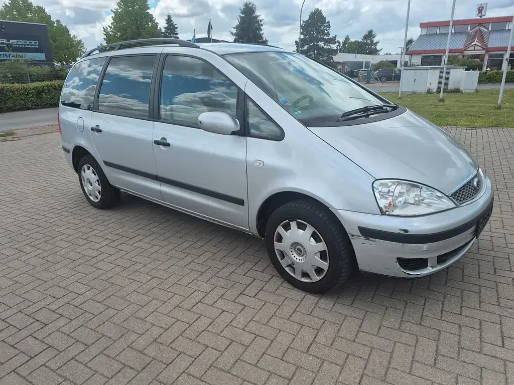 Gebraucht Ford Galaxy Ghia 140 PS (102 kW) 2005 Grau Van / Kleinbus