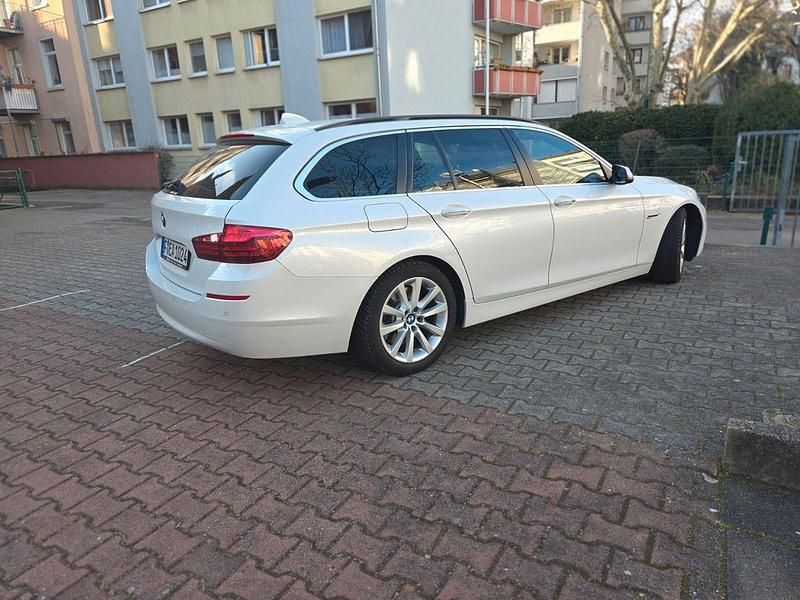 Gebraucht BMW 530 258 PS (189 kW) 2017 Weiß Kombi