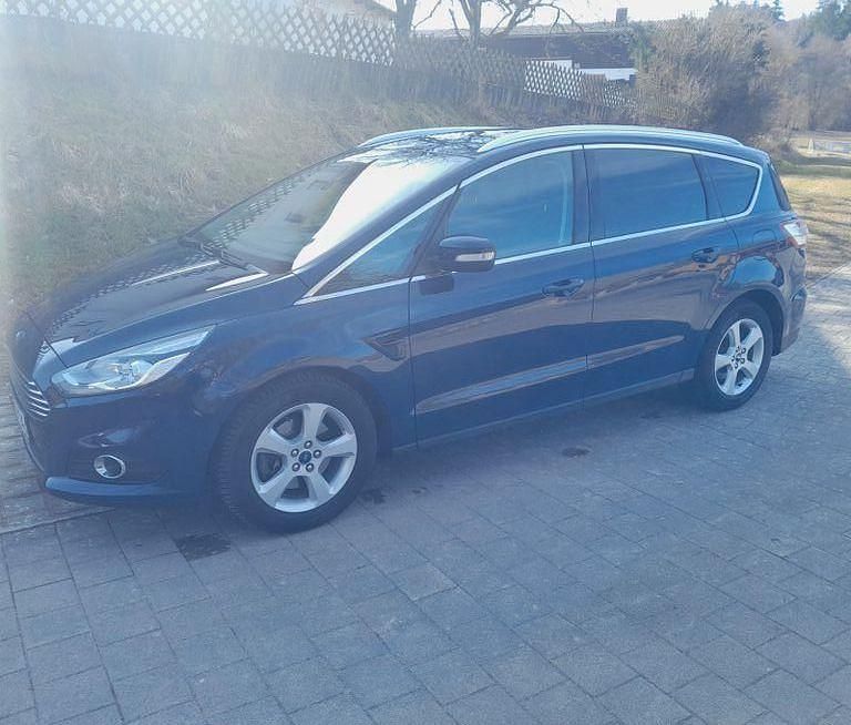 Gebraucht Ford S-MAX Trend 190 PS (139 kW) 2019 Blau Van / Kleinbus
