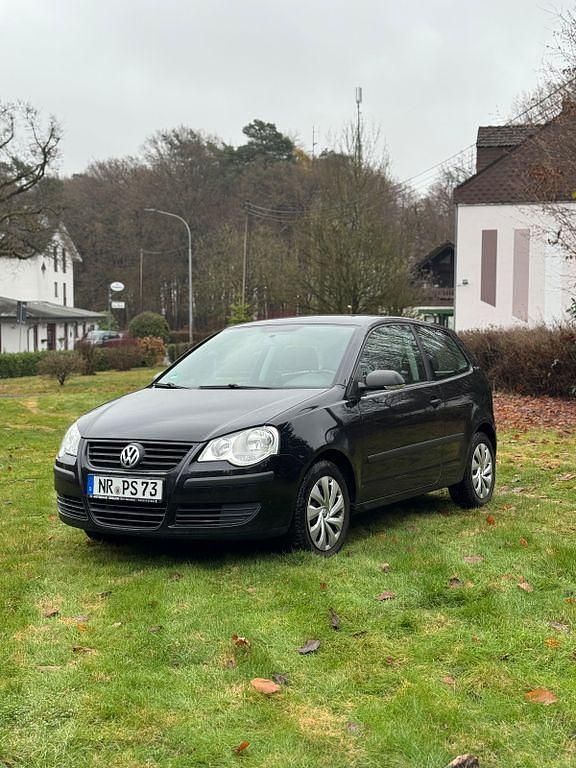 Schwarz Gebraucht 2007 VW Polo Limousine | 4.499 € (Etwas zu teuer) - Bild 1/4