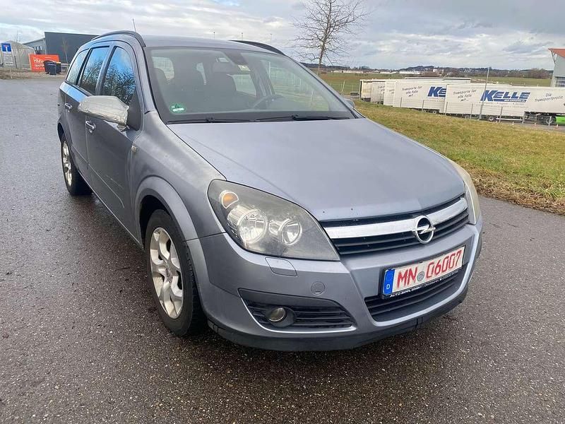 Usata Opel Astra Edition 101 CV (74 kW) 2006 Argento Station wagon
