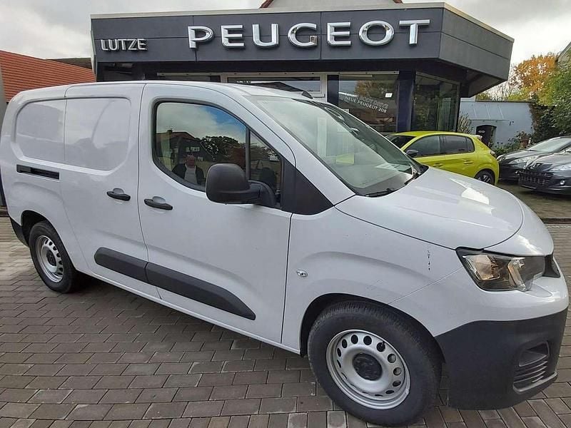 Weiß Neu 2025 Peugeot E-Partner Premium Van / Kleinbus | 22.000 € (Superpreis) - Bild 1/4