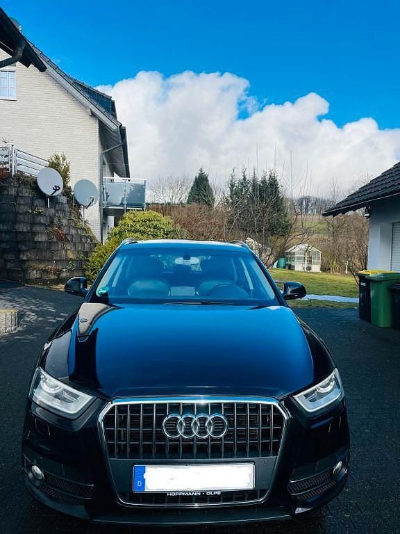 Gebraucht Audi Q3 Sport 177 PS (130 kW) 2012 Schwarz SUV