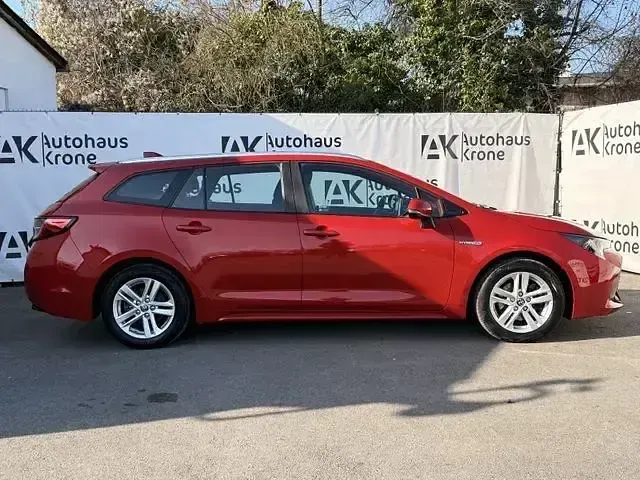 Gebraucht Toyota Corolla Business Edition 184 PS (135 kW) 2021 Emotional red 2 Kombi