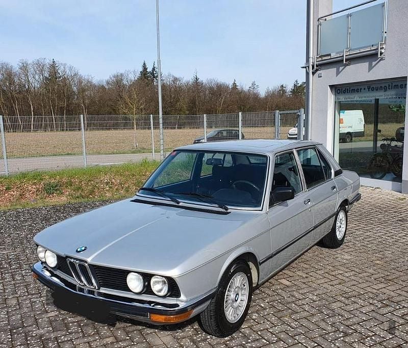 Gebraucht BMW 518 90 PS (66 kW) 1980 Limousine