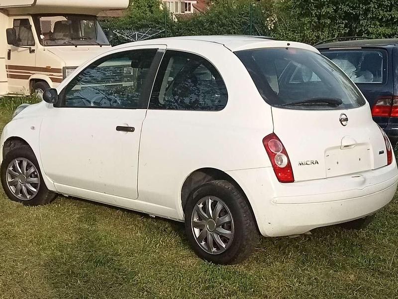 Gebraucht Nissan Micra 65 PS (47 kW) 2009 Weiß metallic Kleinwagen