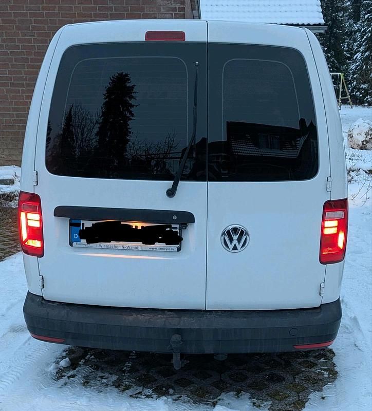 Gebraucht VW Caddy Maxi 102 PS (75 kW) 2019 Weiß Van / Kleinbus