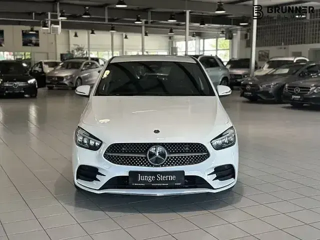Gebraucht Mercedes B200 AMG line 163 PS (119 kW) 2025 Unilack polarweiß Van / Kleinbus