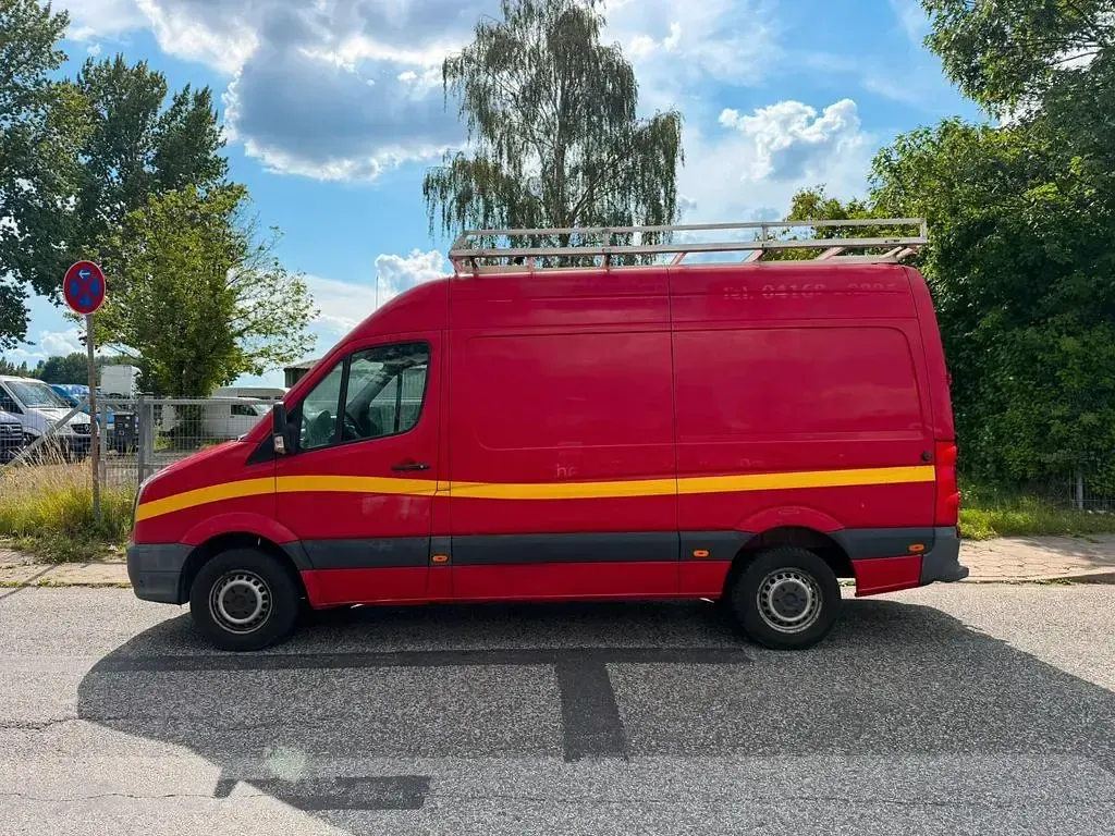 Gebraucht VW Crafter 163 PS (119 kW) 2012 Rot Van