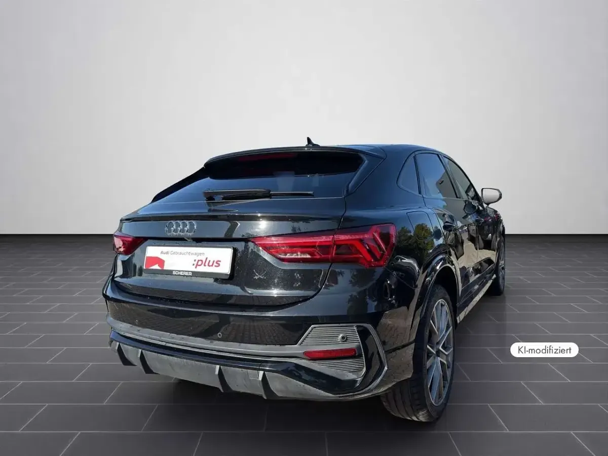 Gebraucht Audi Q3 S-Line 245 PS (180 kW) 2023 Mythosschwarz metallic SUV