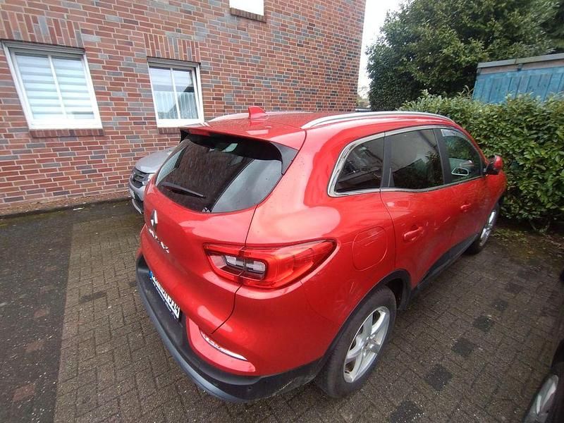 Gebraucht Renault Kadjar Techno 116 PS (85 kW) 2022 Rot SUV
