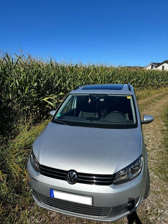 Gebraucht VW Touran 140 PS (102 kW) 2012 Silber Van / Kleinbus