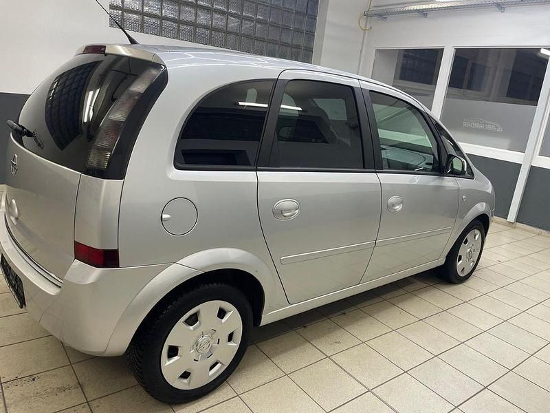 Gebraucht Opel Meriva Edition 90 PS (66 kW) 2007 Silber Van / Kleinbus