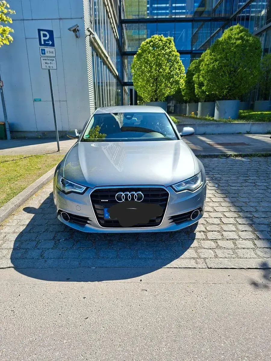 Gebraucht Audi A6 Ambiente 204 PS (150 kW) 2011 Grau Limousine