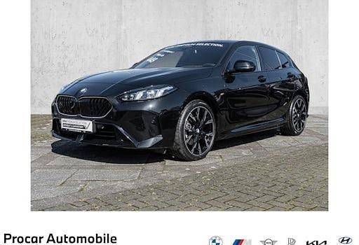 Gebraucht BMW 120 Shadowline 163 PS (119 kW) 2025 Schwarz Kleinwagen