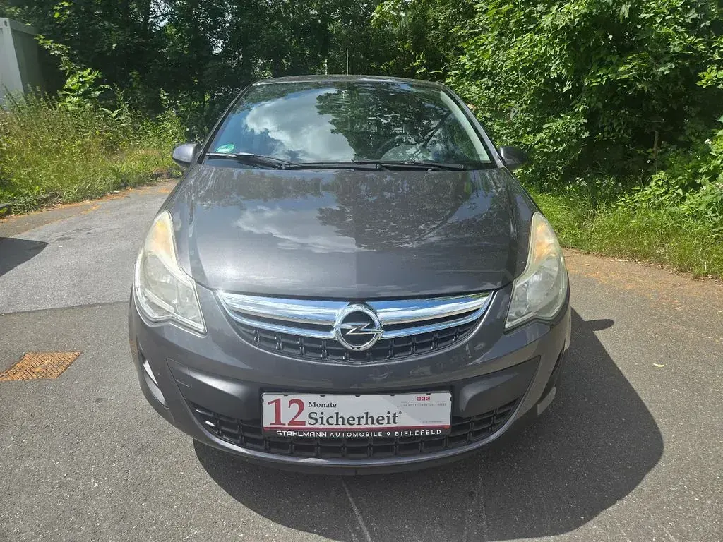 Gebraucht Opel Corsa Edition 87 PS (63 kW) 2012 Grau Kleinwagen