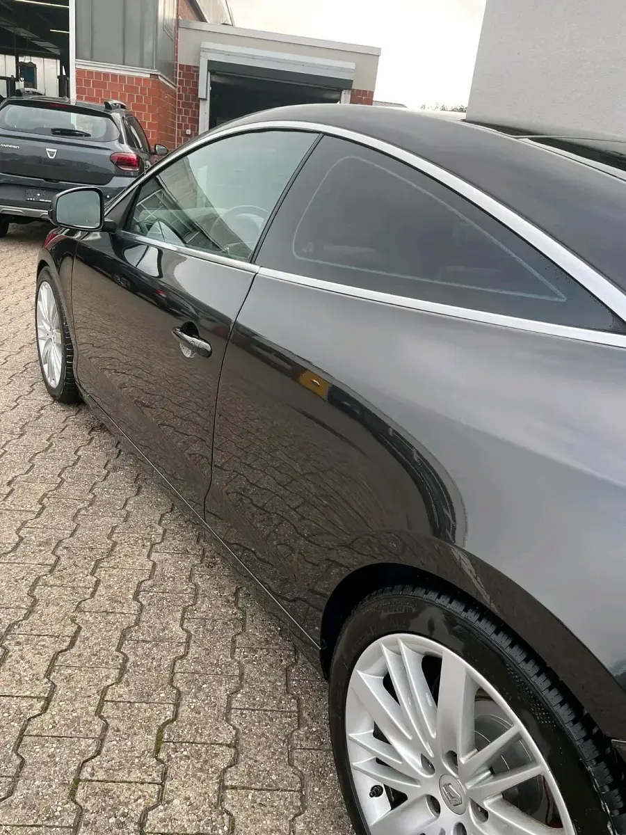 Gebraucht Renault Laguna Coupé 245 PS (180 kW) 2010 Schwarz Coupé