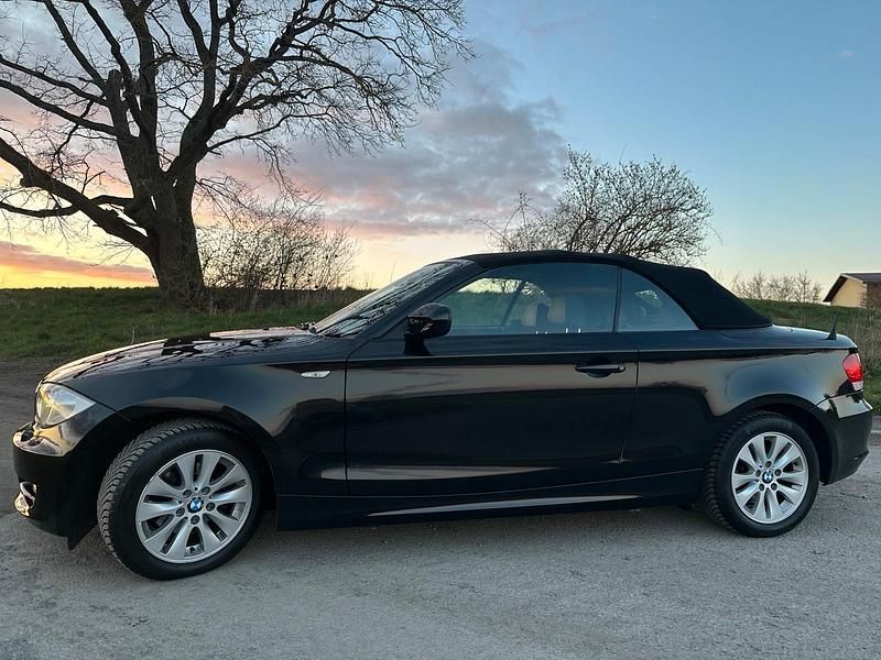 Gebraucht BMW 118 Cabriolet 2010 Schwarz Cabrio