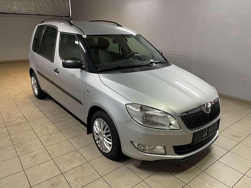 Gebraucht Skoda Roomster Plus Edition 90 PS (66 kW) 2012 Brilliantsilber metallic Van / Kleinbus