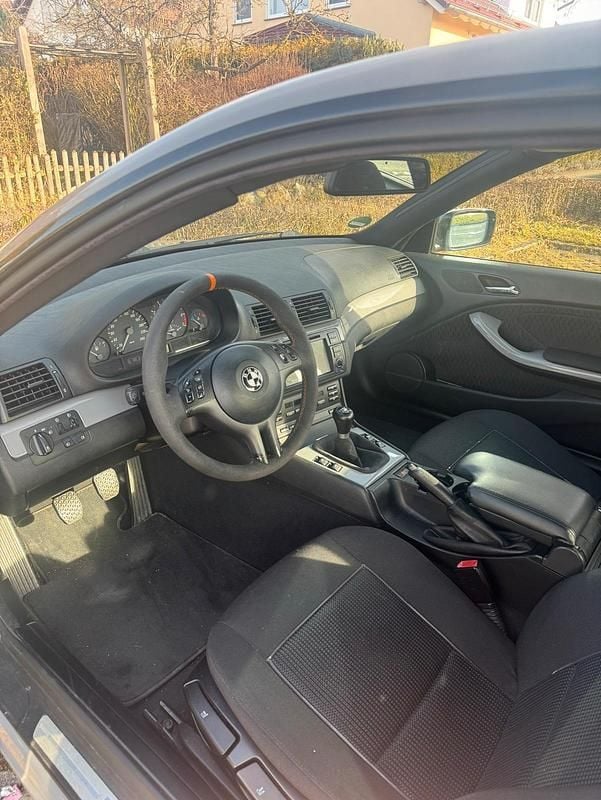 Gebraucht BMW 318 120 PS (88 kW) 2001 Grau Coupé