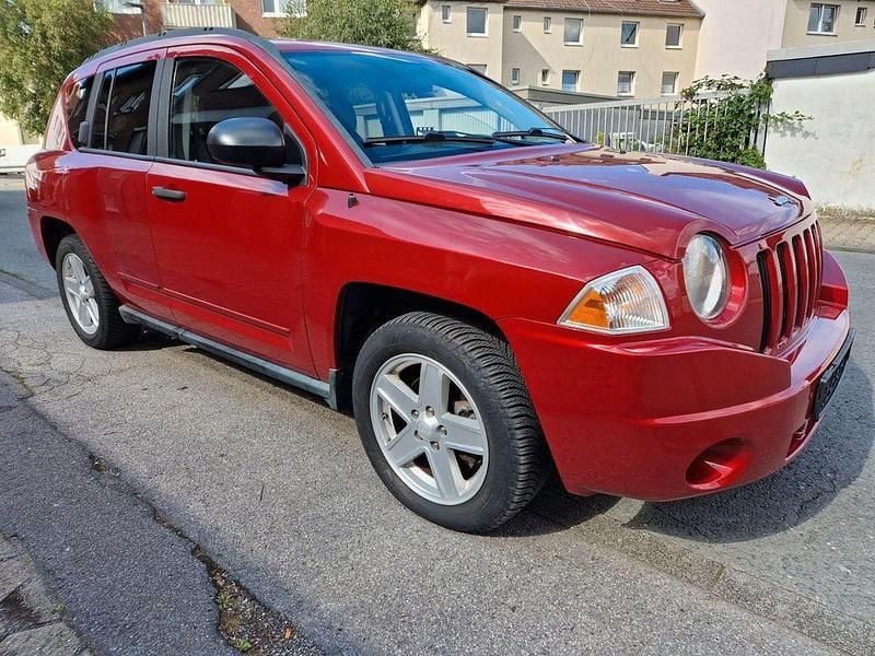 Gebraucht Jeep Compass 170 PS (125 kW) 2010 Rot SUV