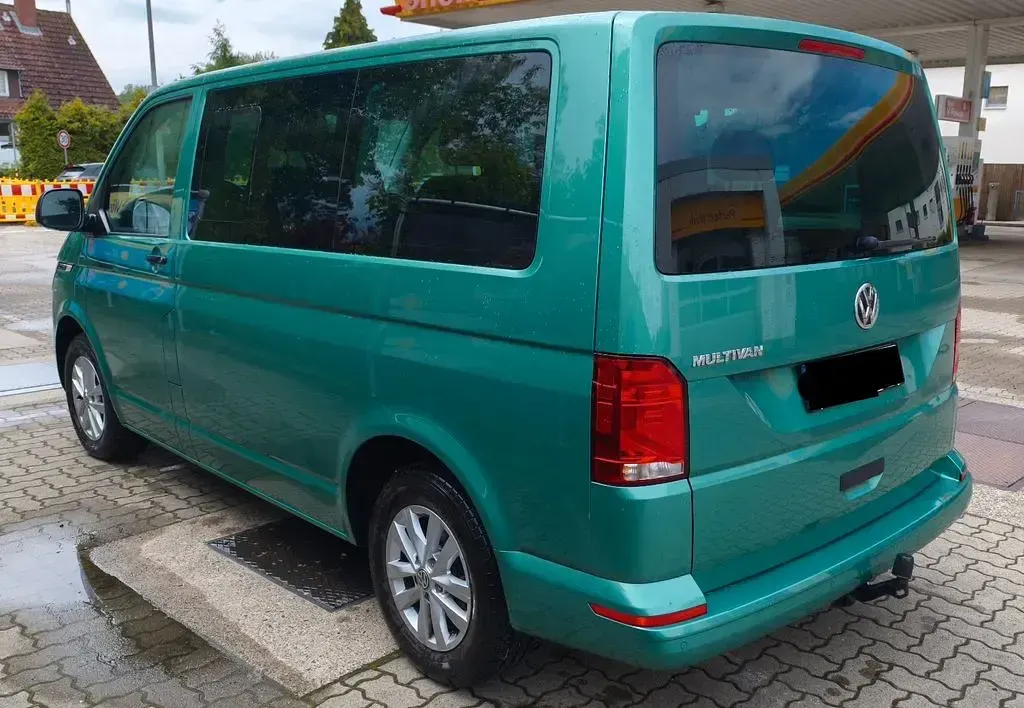 Gebraucht VW T6.1 Edition 150 PS (110 kW) 2022 Grün Van