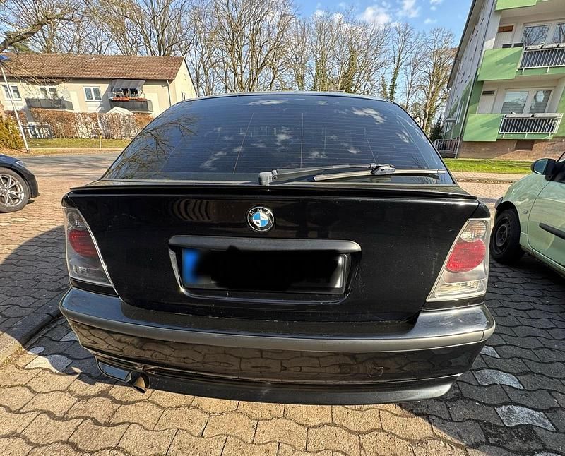 Gebraucht BMW 316 115 PS (84 kW) 2002 Schwarz Coupé