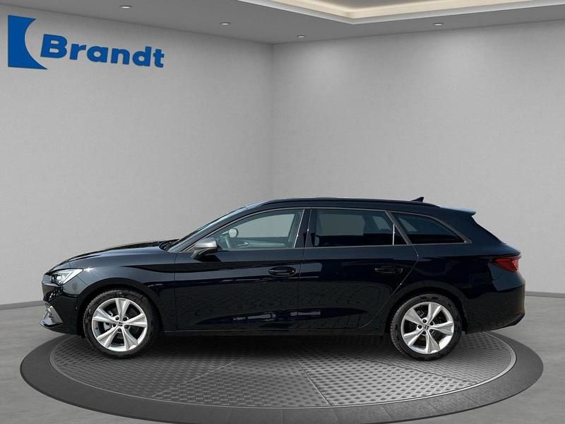 Gebraucht Seat Leon FR 110 PS (80 kW) 2024 Midnight schwarz metallic (metallic) Kombi