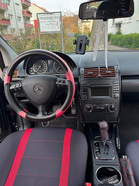 Gebraucht Mercedes A160 Elegance 95 PS (69 kW) 2010 Schwarz Van / Kleinbus