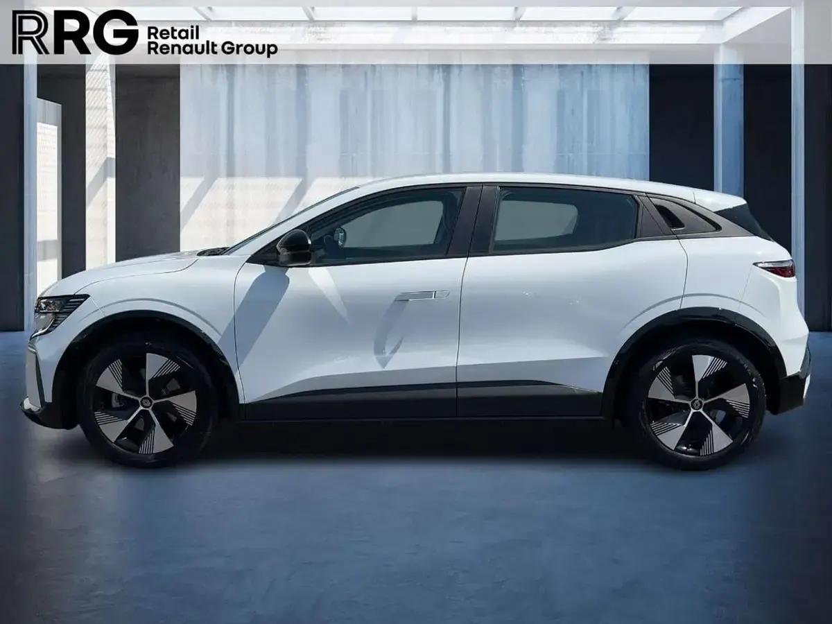 Gebraucht Renault Mégane Equilibre 96 kW (131 PS) 2023 Gletscherweiss Kleinwagen