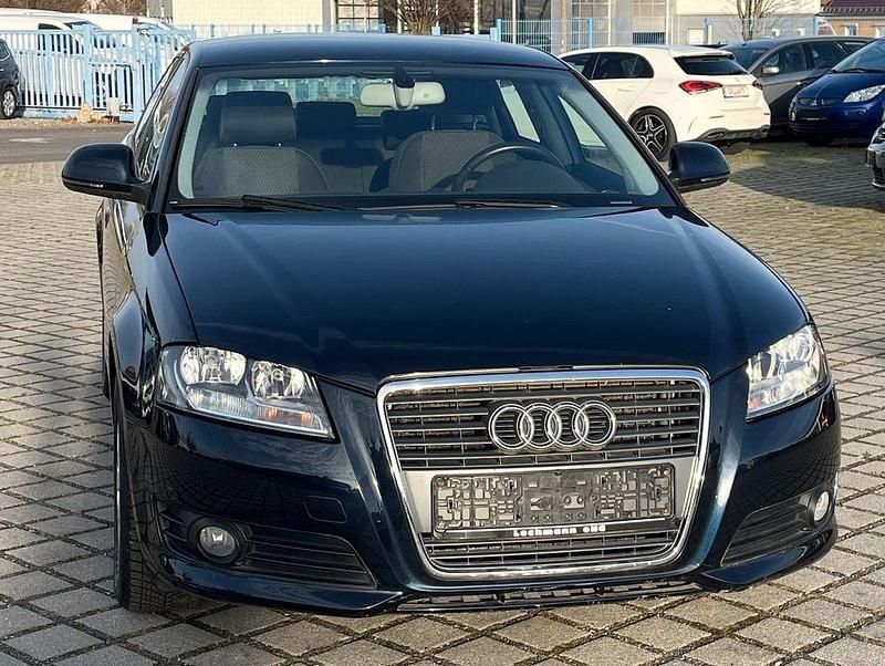 Gebraucht Audi A3 125 PS (91 kW) 2010 Blau Kleinwagen