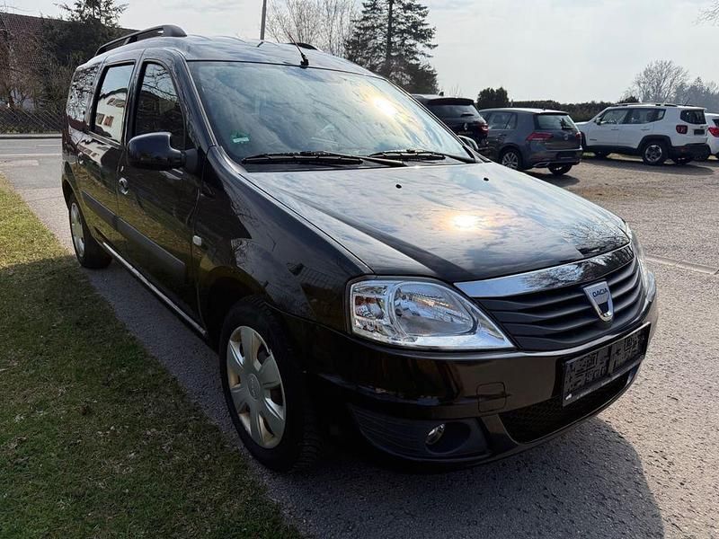 Gebraucht Dacia Logan MCV Lauréate 105 PS (77 kW) 2011 Schwarz Kombi