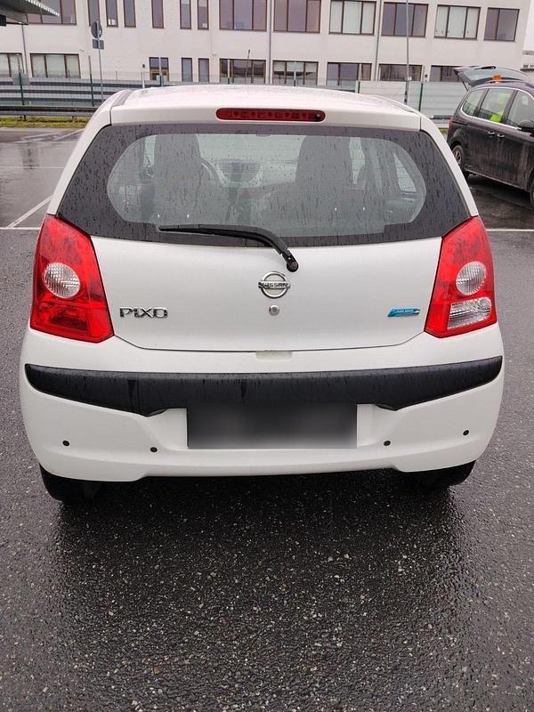 Gebraucht Nissan Pixo 68 PS (50 kW) 2011 Kleinwagen