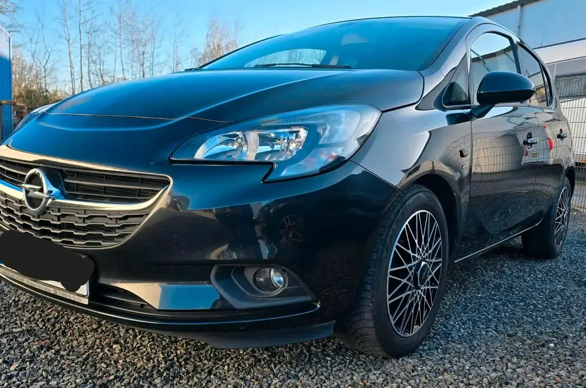 Gebraucht Opel Corsa drive 90 PS (66 kW) 2016 Schwarz Kleinwagen
