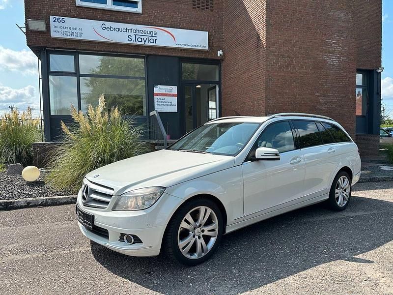 Weiß Gebraucht 2009 Mercedes C350 Kombi | 5.950 € (Guter Preis) - Bild 1/4