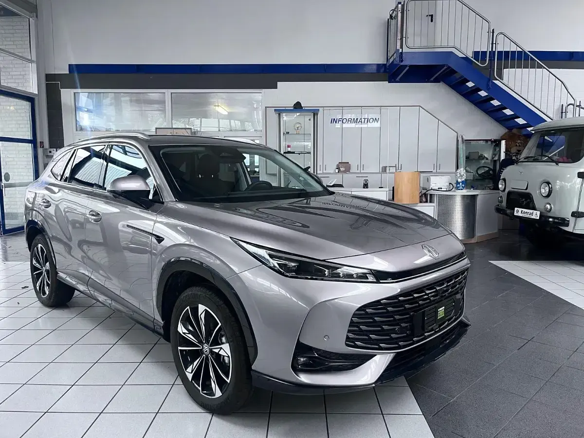 Gebraucht MG HS Luxury 170 PS (125 kW) 2025 Silber SUV