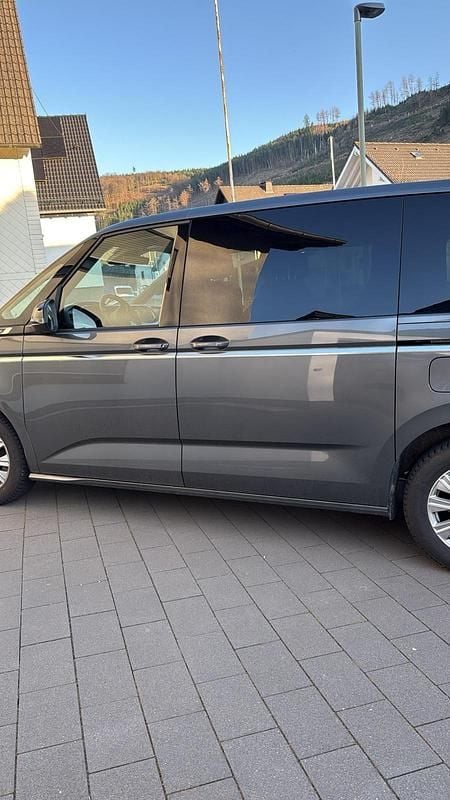 Usata VW Multivan Style 204 CV (150 kW) 2025 Grigio Monovolume