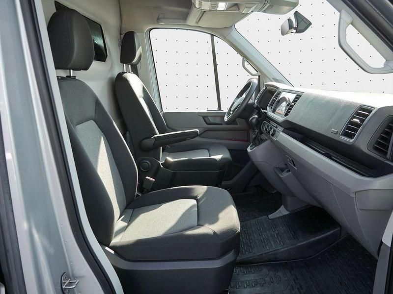 Gebraucht VW Crafter 140 PS (102 kW) 2022 Reflexsilber metallic Van