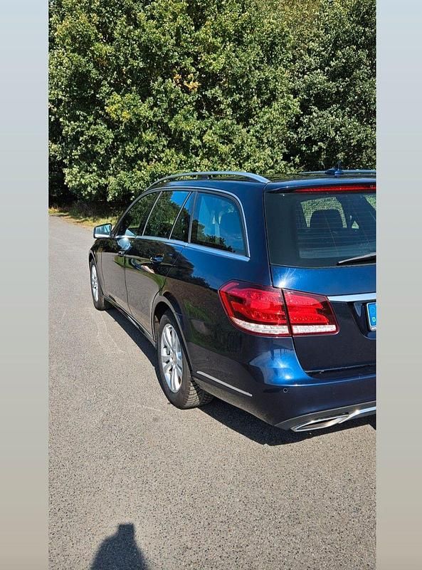 Gebraucht Mercedes 220 170 PS (125 kW) 2014 Blau Kombi