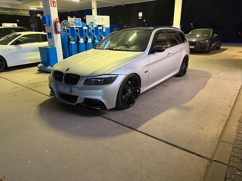 Gebraucht BMW 325 M Performance 280 PS (205 kW) 2009 Silber Kombi